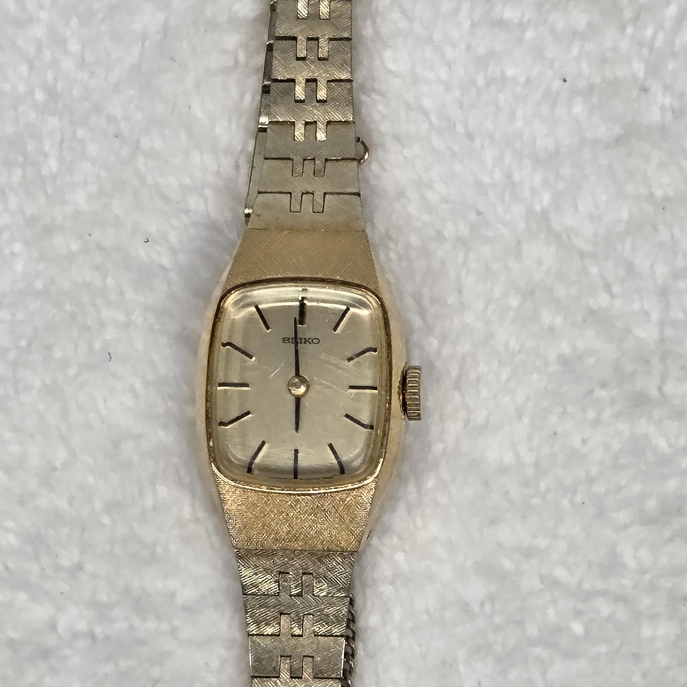 SEIKO Ladies Wristwatch Gold Tone 11 5139 Manual Wind 17 Jewels Working